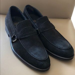 Donald Pliner brown suede loafers